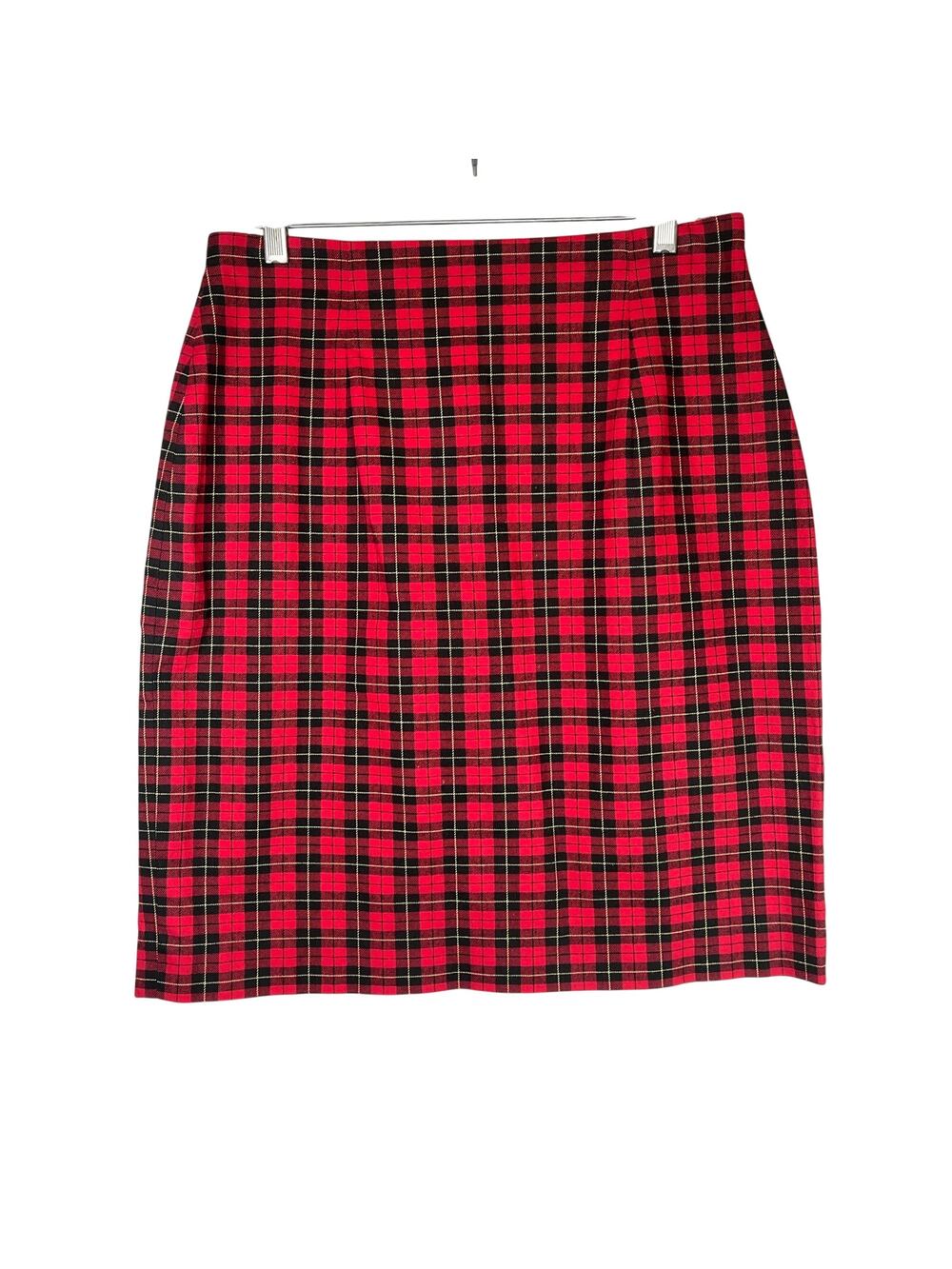 Talbots red/black plaid knee length pencil skirt, size 12, EUC